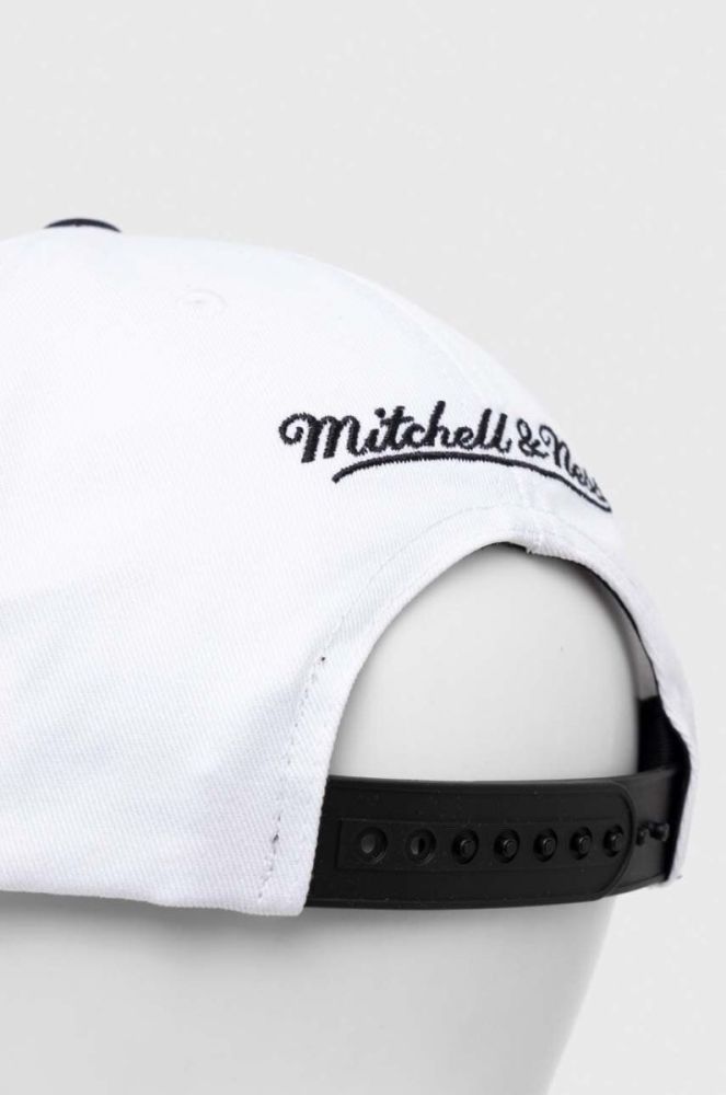 Бавовняна бейсболка Mitchell&Ness ATLANTA HAWKS колір білий візерунок фото 3