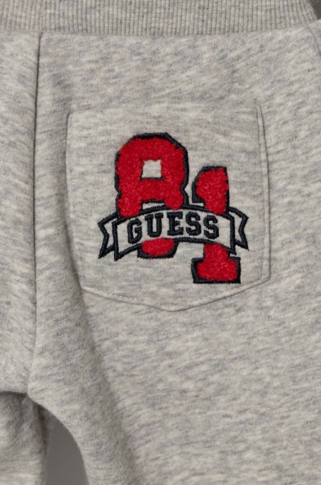 Cпортивний костюм для немовлят Guess колір сірий (3597617) фото 5
