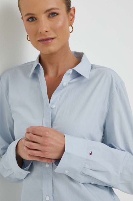 Бавовняна сорочка Tommy Hilfiger жіноча relaxed класичний комір колір блакитний (3369382)