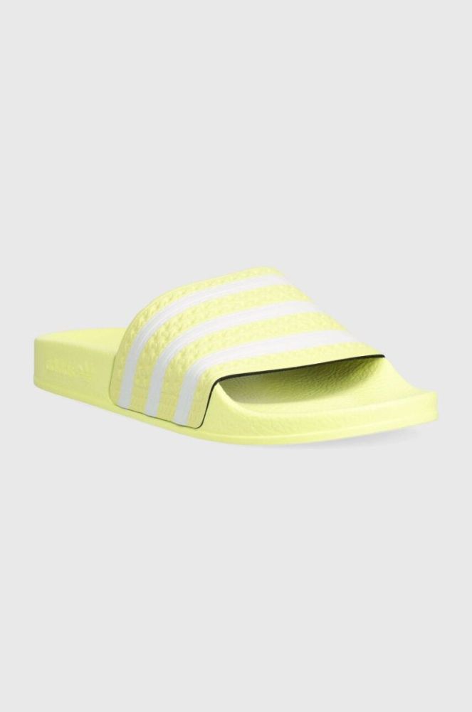 Шльопанці adidas Originals жіночі колір жовтий фото 2