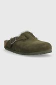 Замшеві шльопанці Birkenstock Boston жіночі колір зелений 1025667 Замшеві шльопанці Birkenstock Boston жіночі колір зелений 1025667
