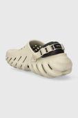 Шльопанці Crocs Echo Clog жіночі колір бежевий на платформі 207937