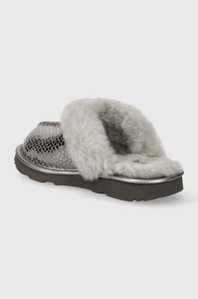 Дитячі шкіряні тапочки UGG K COZY IIEL HEARTS колір срібний фото 3