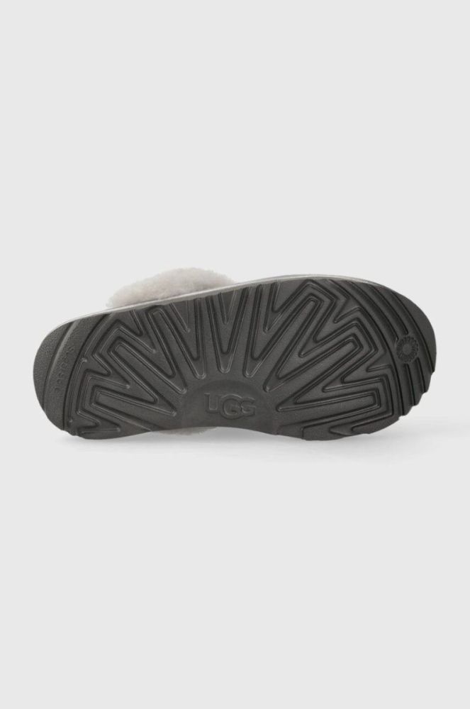 Дитячі шкіряні тапочки UGG K COZY IIEL HEARTS колір срібний фото 5