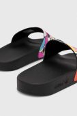 Шльопанці adidas Originals PRIDE чоловічі колір барвистий Шльопанці adidas Originals PRIDE чоловічі колір барвистий