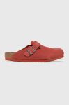 Замшеві шльопанці Birkenstock Boston Corduroy чоловічі колір червоний 1025645 Замшеві шльопанці Birkenstock Boston Corduroy чоловічі колір червоний 1025645