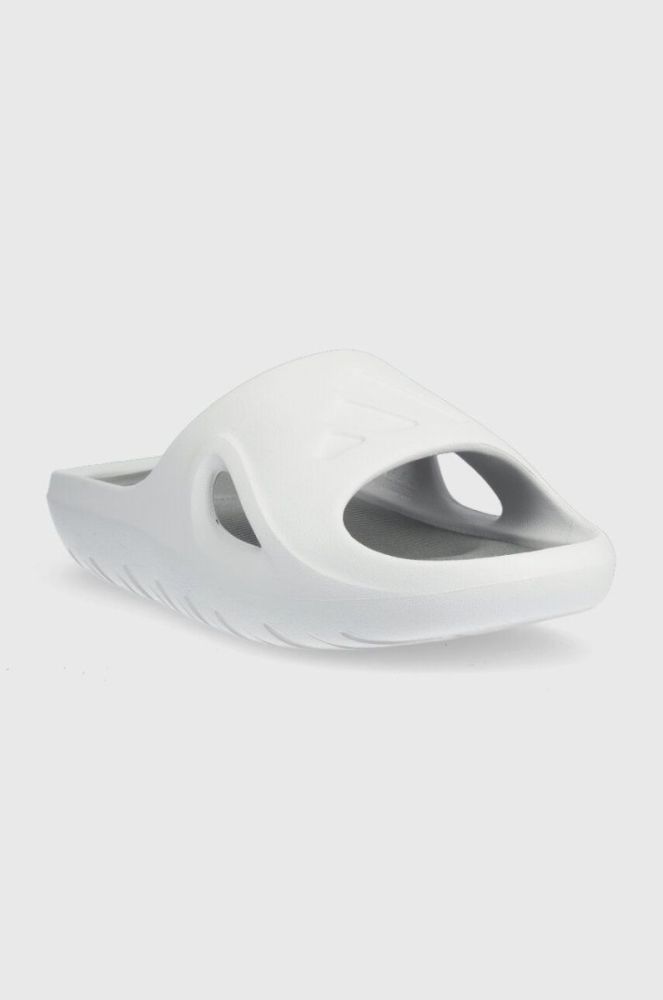 Шльопанці adidas колір білий фото 2