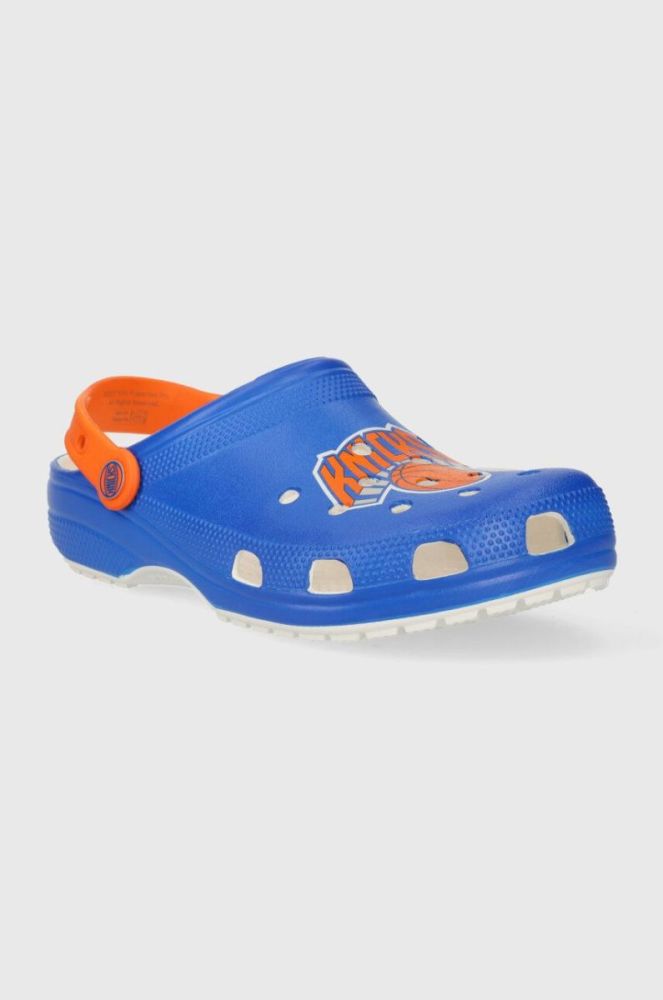 Шльопанці Crocs NBA CO York Knicks Classic Clog 208862 колір блакитний фото 3