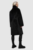 Двосторонній плащ AllSaints SERRA SHEARLING COAT жіночий колір чорний зимовий
