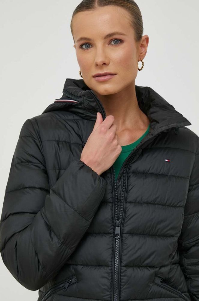 Куртка Tommy Hilfiger жіноча колір чорний зимова (3366092) фото 4