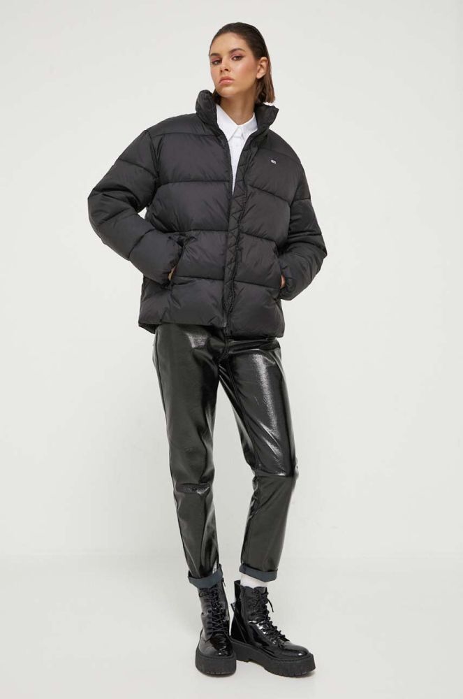 Куртка Tommy Jeans жіноча колір чорний зимова (3360130)
