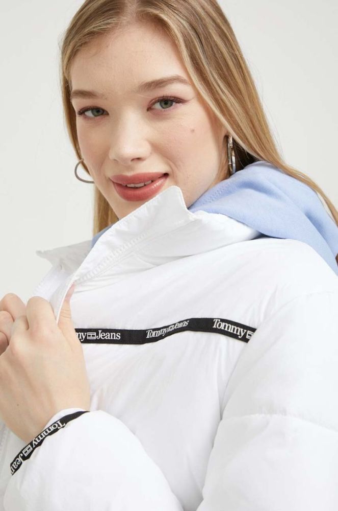 Куртка Tommy Jeans жіноча колір білий зимова oversize (3330004) фото 5