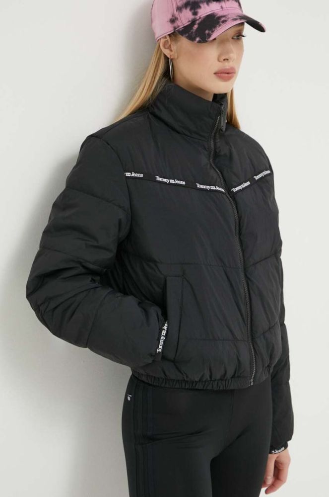 Куртка Tommy Jeans жіноча колір чорний зимова oversize (3329989) фото 4