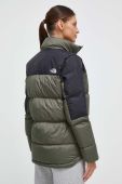 Пухова куртка The North Face жіноча колір зелений зимова (3605620)