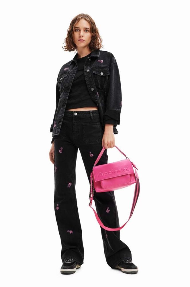 Джинсова куртка Desigual 23WWED33 WOMAN DENIM TRUCKER JACKET жіноча колір чорний перехідна фото 4