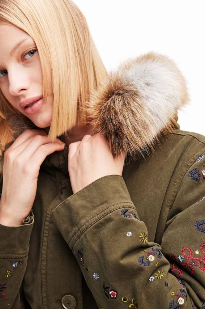 Дитяча парка Desigual жіноча колір зелений перехідна фото 3