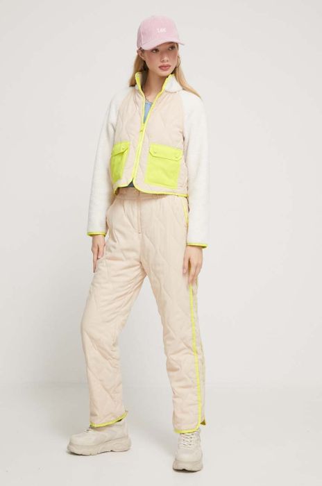 Куртка UGG жіноча колір бежевий перехідна (3602083)