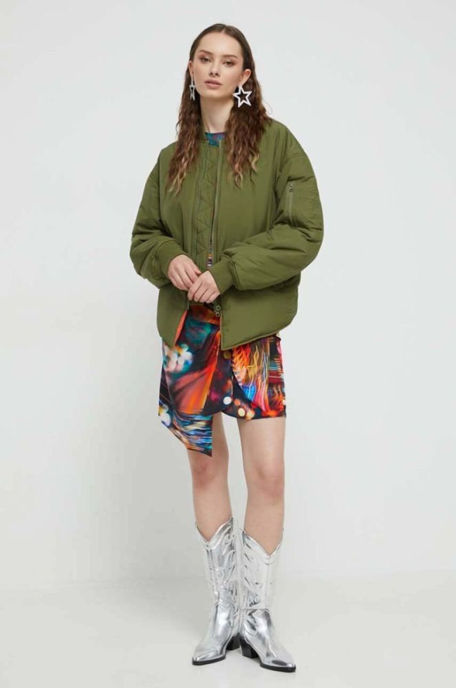 Куртка Moschino Jeans жіноча колір зелений зимова фото 3