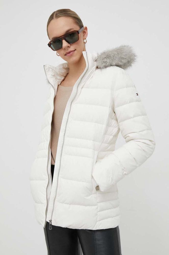 Пухова куртка Tommy Hilfiger жіноча колір бежевий зимова (3424592)