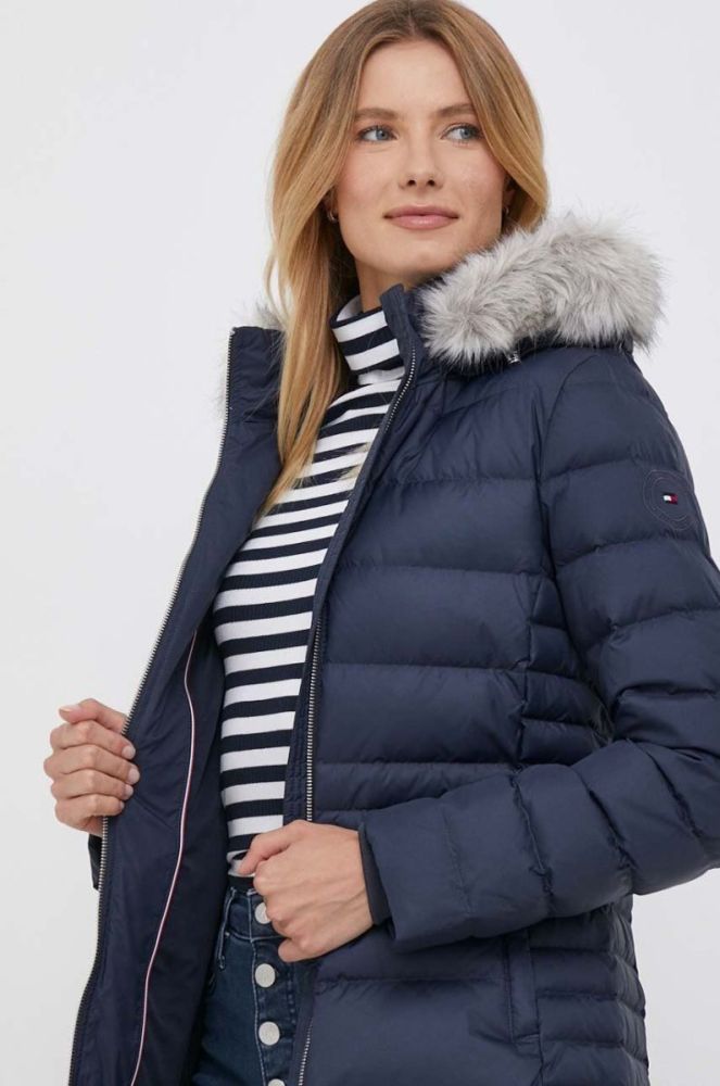 Пухова куртка Tommy Hilfiger жіноча колір синій зимова (3424581) фото 9