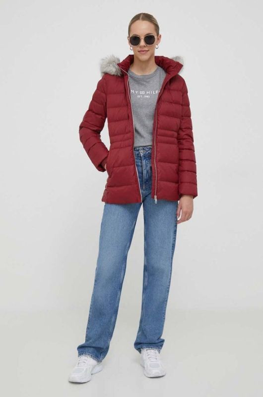 Пухова куртка Tommy Hilfiger жіноча колір бордовий зимова (3424569) фото 2