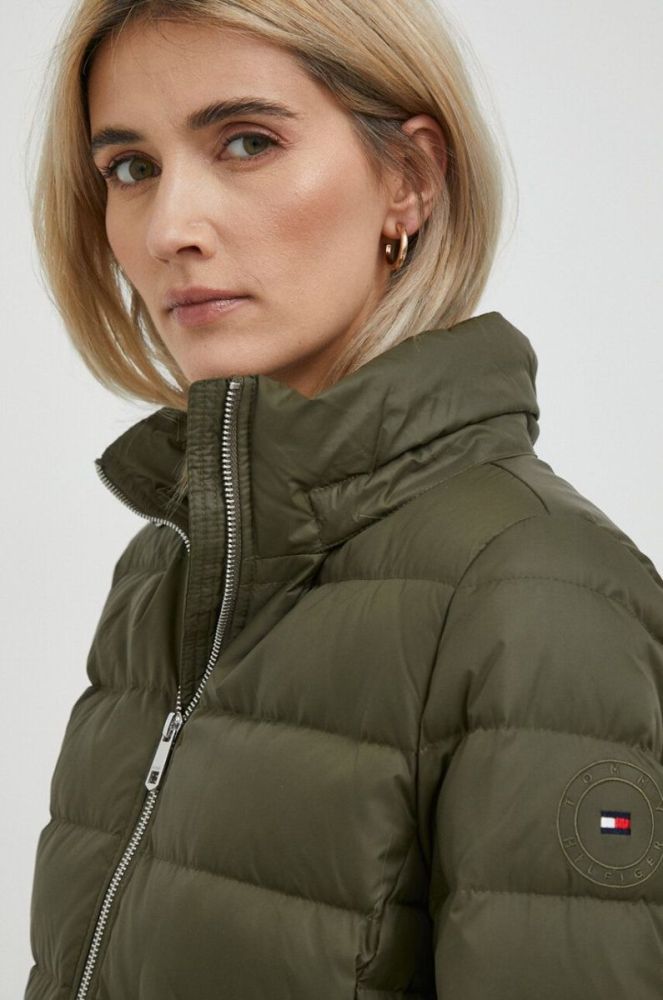 Пухова куртка Tommy Hilfiger жіноча колір коричневий зимова (3424587) фото 4