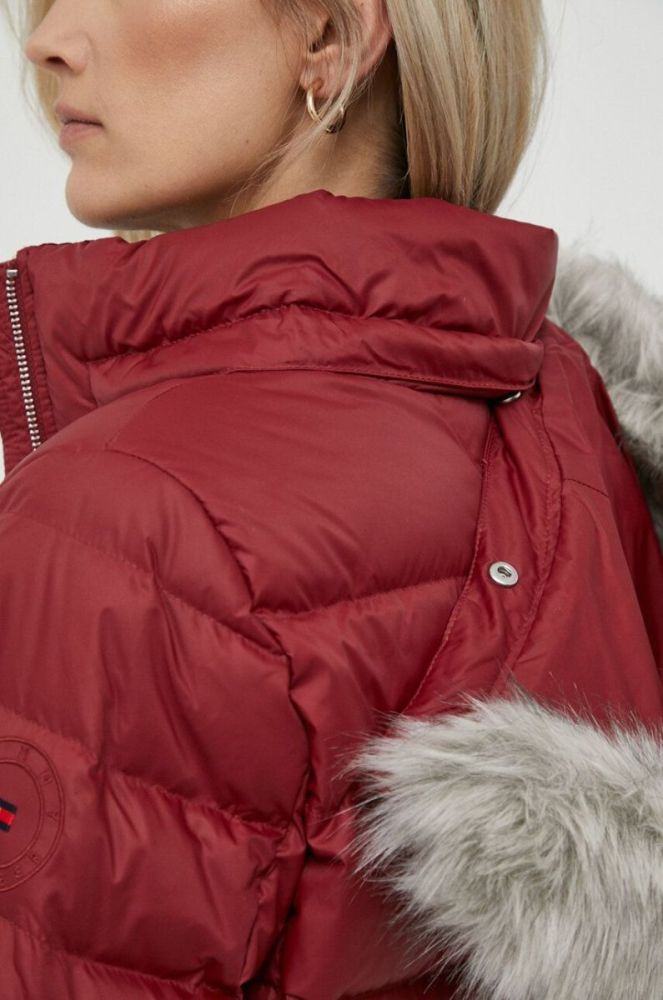 Пухова куртка Tommy Hilfiger жіноча колір бордовий зимова (3420434) фото 6