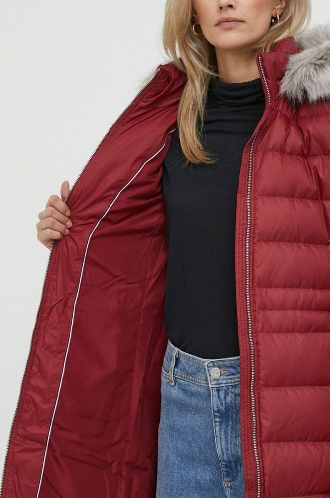 Пухова куртка Tommy Hilfiger жіноча колір бордовий зимова (3420434) фото 7