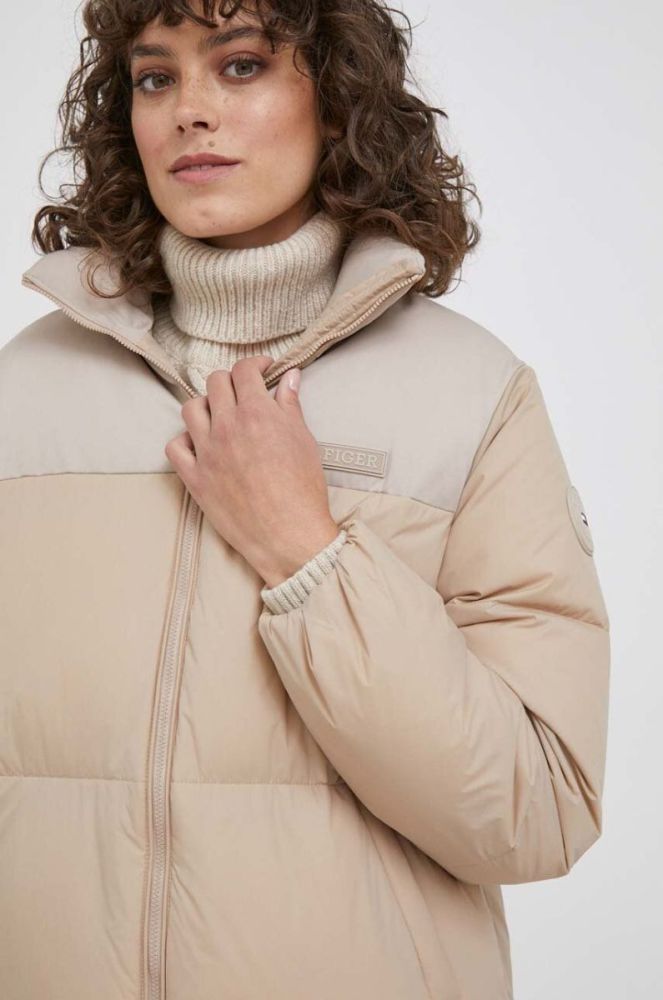 Куртка Tommy Hilfiger жіноча колір бежевий зимова (3485906) фото 4