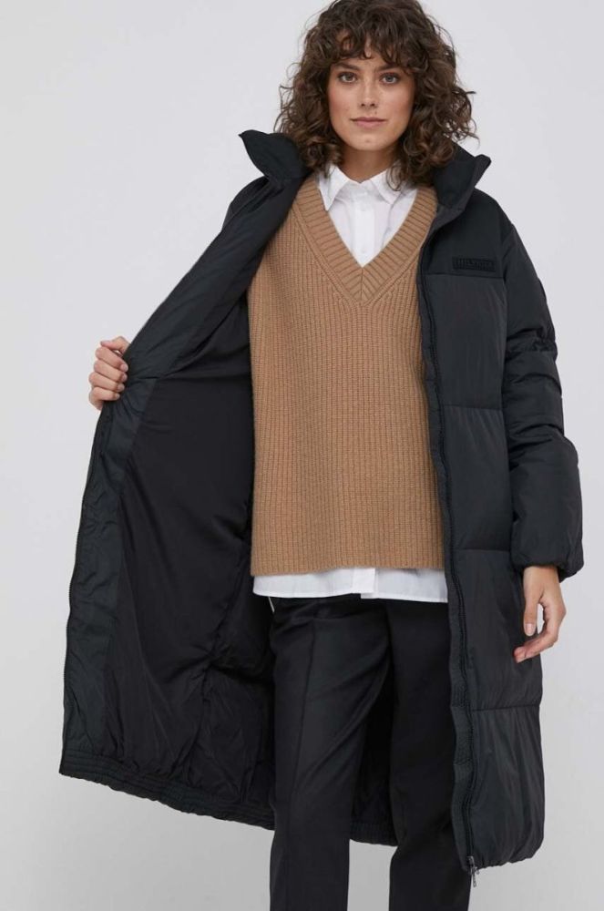 Куртка Tommy Hilfiger жіноча колір чорний зимова (3485897) фото 7