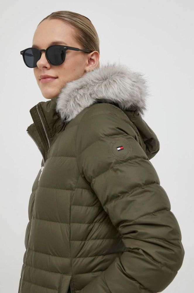 Пухова куртка Tommy Hilfiger жіноча колір коричневий перехідна фото 3