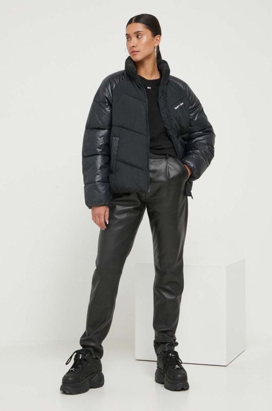 Куртка Tommy Jeans жіноча колір чорний зимова (3429562) фото 2