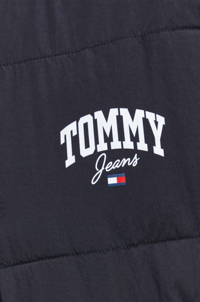 Куртка-бомбер Tommy Jeans жіночий колір чорний зимова oversize фото 5