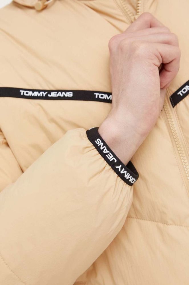 Куртка Tommy Jeans чоловіча колір бежевий зимова (3284138) фото 6