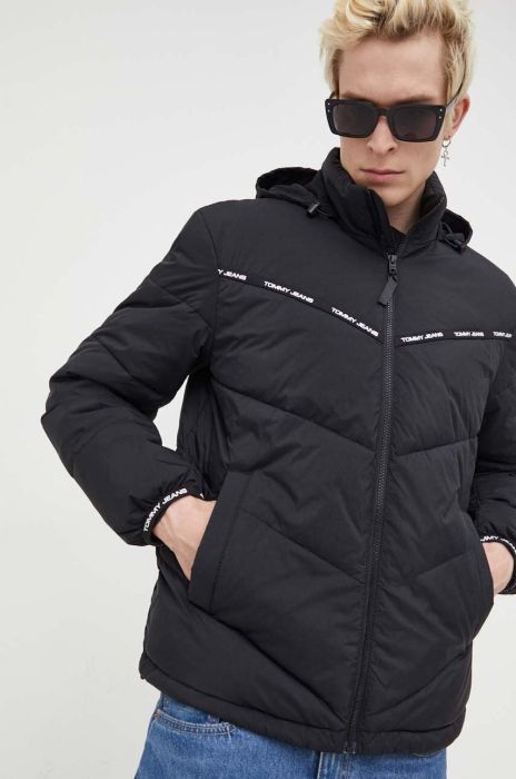Куртка Tommy Jeans чоловіча колір чорний зимова (3284143)