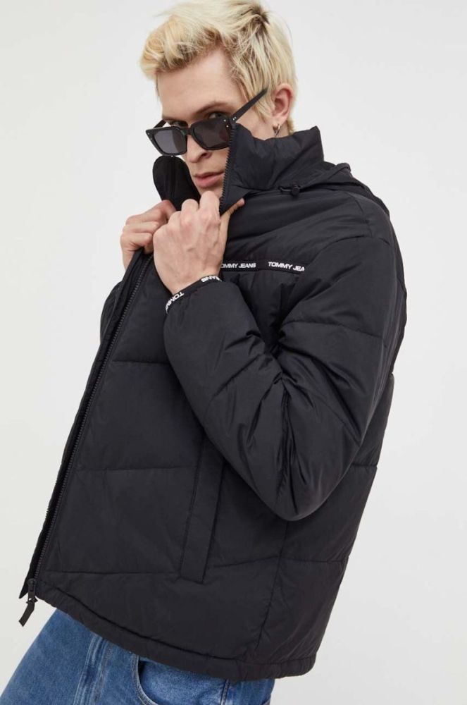 Куртка Tommy Jeans чоловіча колір чорний зимова (3284143) фото 4