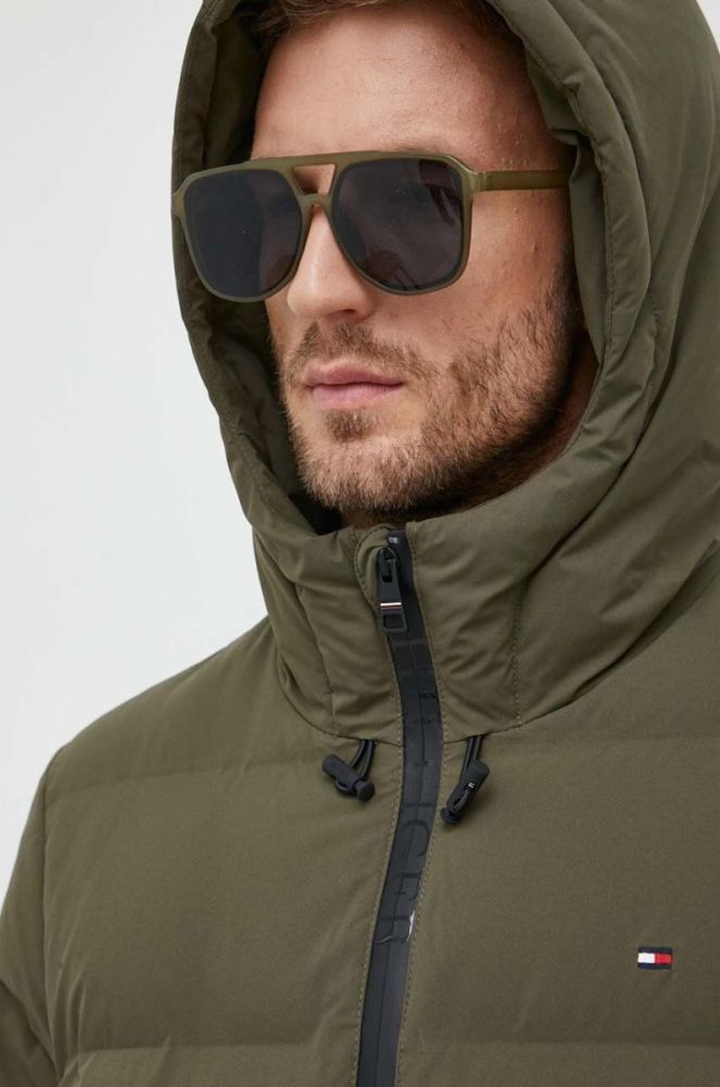 Куртка Tommy Hilfiger чоловіча колір зелений зимова (3385849) фото 5