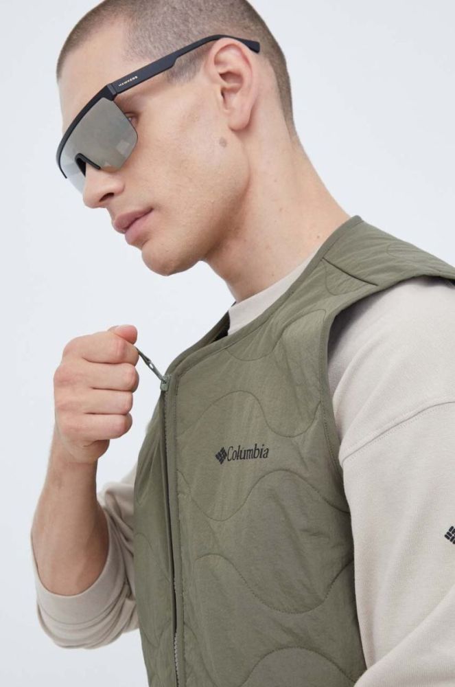 Безрукавка Columbia Birchwood™ Quilted чоловіча колір зелений перехідна фото 4