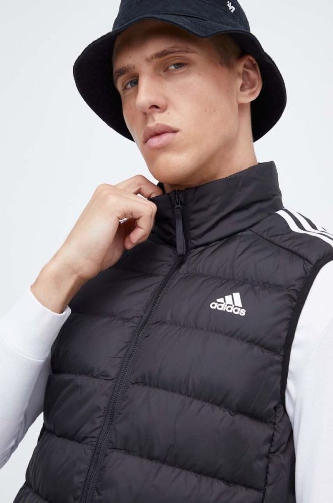 Пухова безрукавка adidas чоловічий колір чорний перехідний фото 4