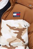 Пухова куртка Tommy Jeans чоловіча колір коричневий зимова