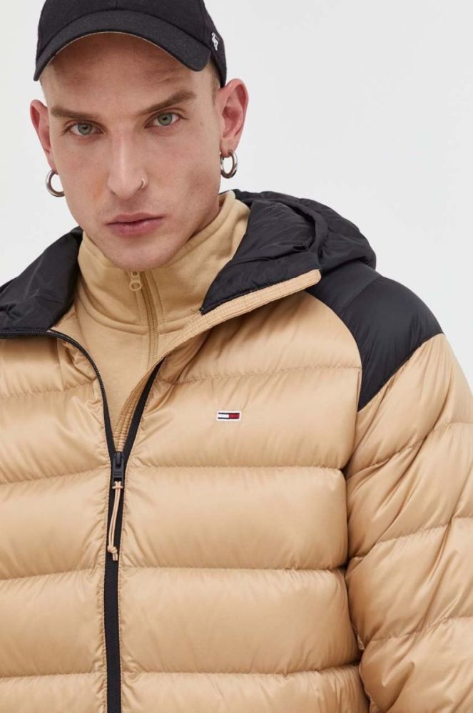 Пухова куртка Tommy Jeans чоловіча колір бежевий перехідна (3424852) фото 4