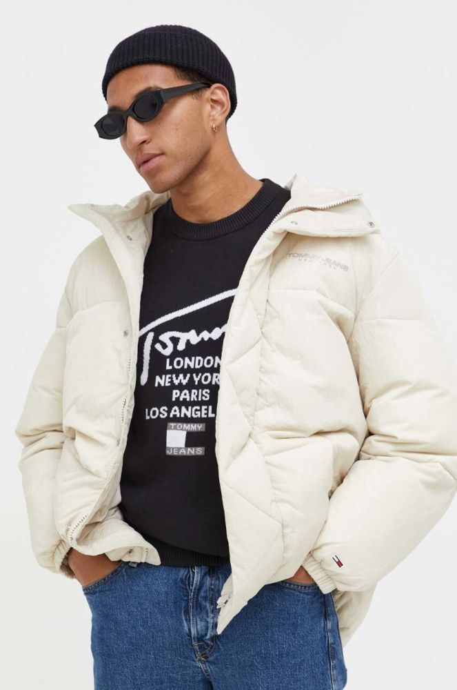 Куртка Tommy Jeans чоловіча колір бежевий зимова (3575122)