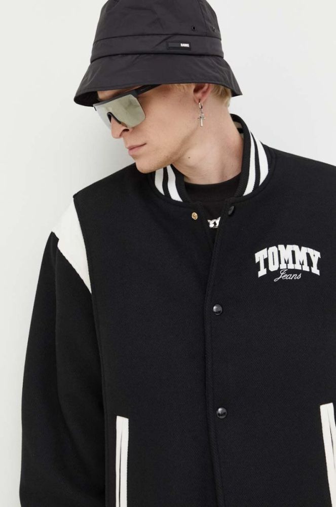 Куртка-бомбер з домішкою вовни Tommy Jeans колір чорний перехідна (3559845) фото 4