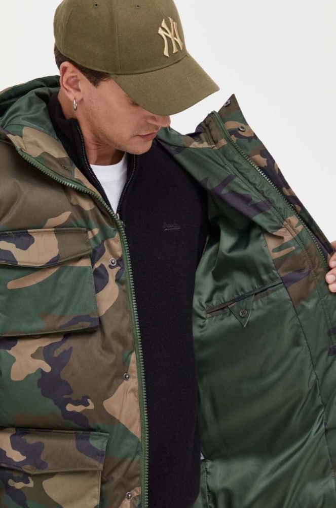 Куртка Guess Originals колір зелений зимова фото 11