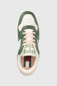 Шкіряні кросівки Tommy Jeans TJW RETRO BASKET LEATHER колір зелений EN0EN02204