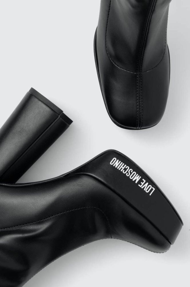 Черевики Love Moschino жіночі колір чорний каблук блок JA2607CG1HIEZ000 фото 4