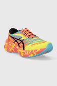 Бігові кросівки Asics Novablast 3 колір помаранчевий