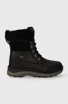 Черевики UGG Adirondack Boot III жіночі колір чорний на плоскому ходу утеплене 1095141 Черевики UGG Adirondack Boot III жіночі колір чорний на плоскому ходу утеплене 1095141