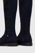 Чоботи Tommy Hilfiger TOMMY ESSENTIALS LONGBOOT жіночі колір синій на плоскому ходу FW0FW07476