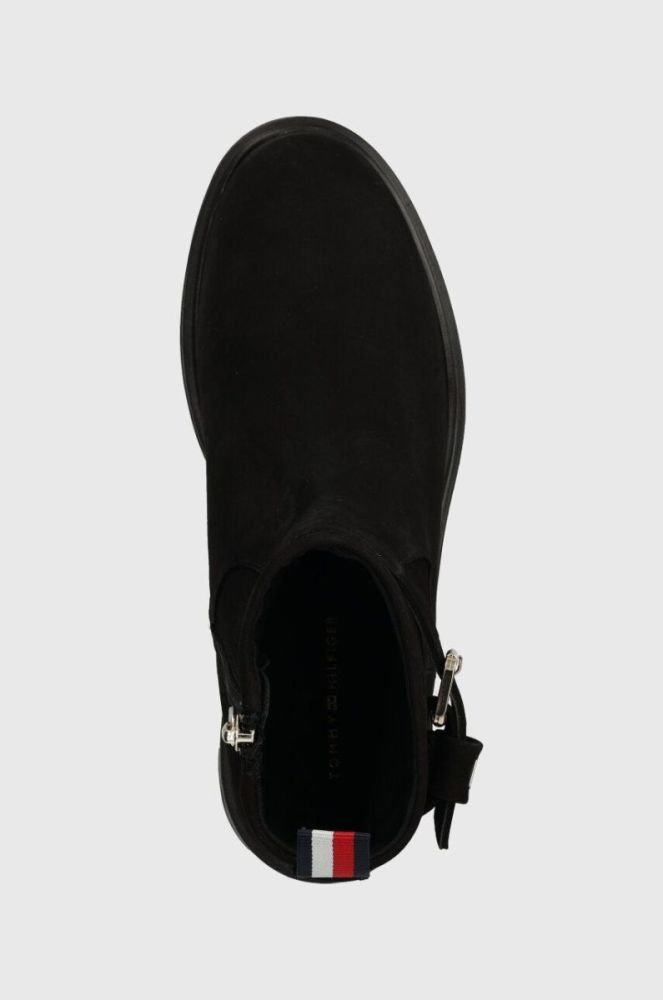 Замшеві черевики Tommy Hilfiger BELT BOOTIE NUBUCK жіночі колір чорний на плоскому ходу FW0FW07478 фото 4